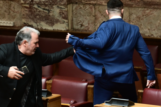 Την ενοχή του Φλώρου ζήτησε ο εισαγγελέας - Δικάζεται για τον ξυλοδαρμό του βουλευτή Γραμμένου